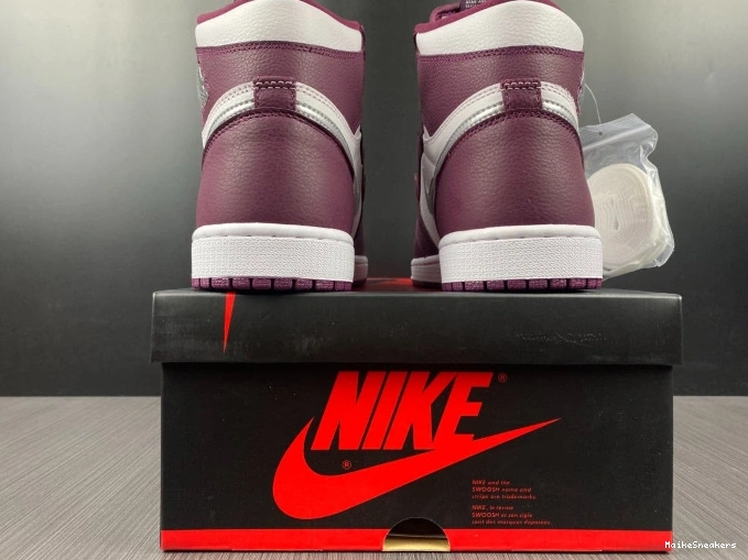 MaikeSneakers Jordan Bordeaux Air 555088-611 High 1 OG 0817